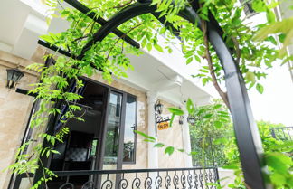 Photo 2 - Iris Hill Villa Hue