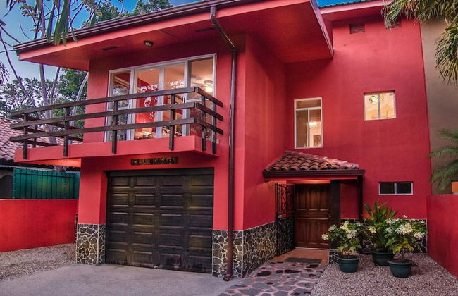 Big private home with pool in Surfside - a short walk from the beach - Foto 33
