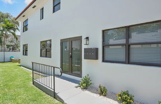 Photo 2 - Wynwood Apartments