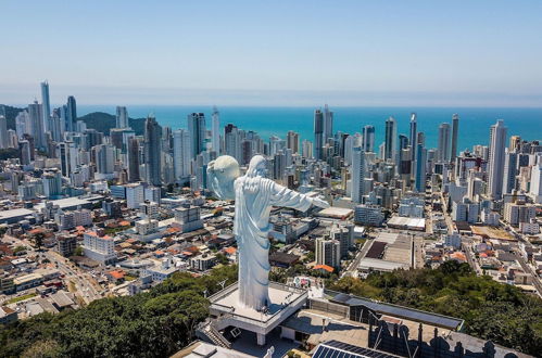 Photo 10 - Paraíso em Balneário Camboriú - Praia do Estaleiro by ReservaStar