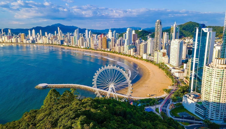 Foto 1 - Paraíso em Balneário Camboriú - Praia do Estaleiro by ReservaStar