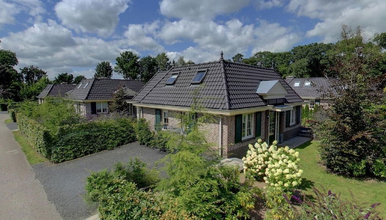 Foto 1 - Detached Villa with Outdoor Fireplace near Veluwe