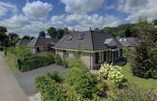 Foto 1 - Detached Villa with Outdoor Fireplace near Veluwe