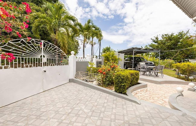Serenity 2-bed Apartment in Port Antonio, Portland - Foto 1