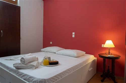 Photo 3 - Relax Inn Apartment - At The Heart Of The Old Town