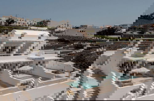 Photo 42 - Arotron Santorini