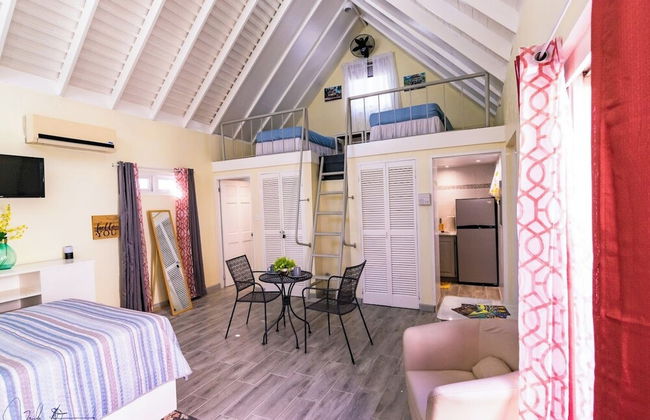 Jamaican Loft at Sunshine Village - Foto 16