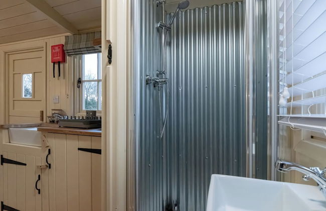Shepherdshut-cotswolds-petfriendly-woodburner - Foto 16