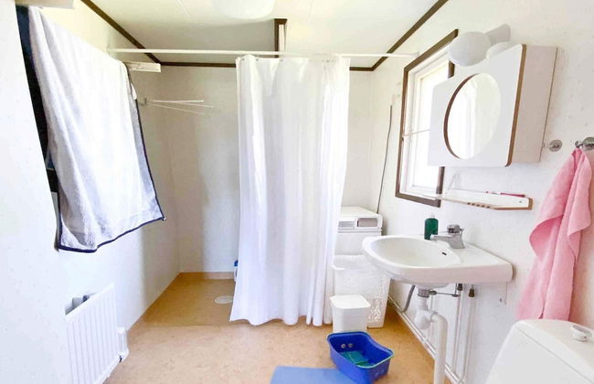 4 Person Holiday Home in Hallstavik - Foto 10