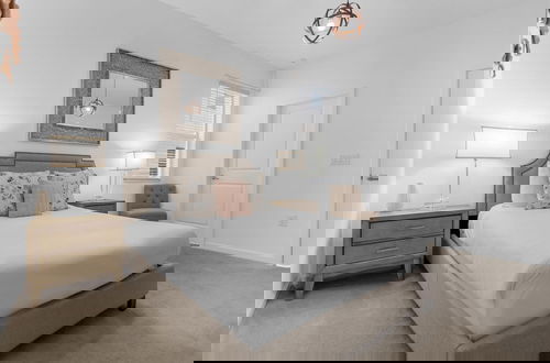 Foto 33 - Awesome Games Room Cinema Theme Rooms and More