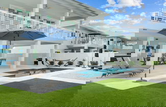 Foto 2 - Luna Light Waterfront Pool Dock Views