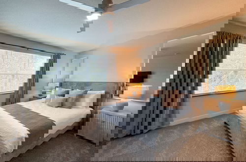 Foto 4 - Upstay - Modern Family Townhouse w Private Pool