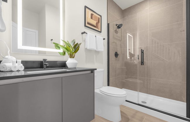 Upstay - Modern Family Townhouse w Private Pool - Foto 43