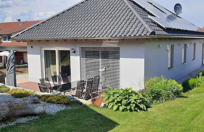 Detached Holiday Home in an Idyllic Quiet Location - Photo 1