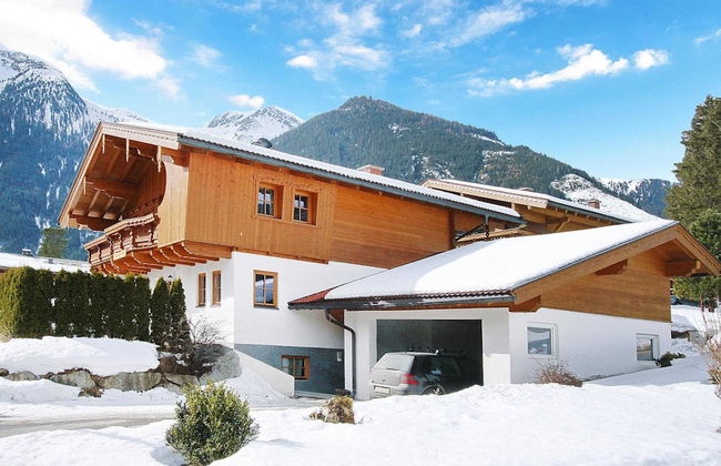 House in Krimml Near Waterfalls & Hiking Trails - Foto 1
