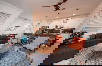 Foto 1 - TH 4Br Walking Distance to Club