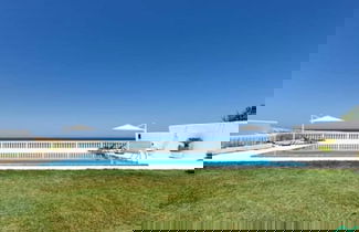 Foto 1 - Dar Barsha Beach Front White Sand and Happiness