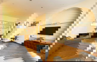 Foto 2 - Family Elegant Apartment