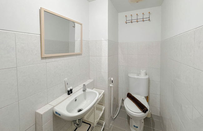 Best Price And Comfortable Stay Studio At Suncity Residence Apartment - Foto 16