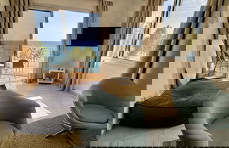 Photo 2 - Helena Beach Apartment