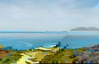Photo 3 - The Seabreeze Apartment