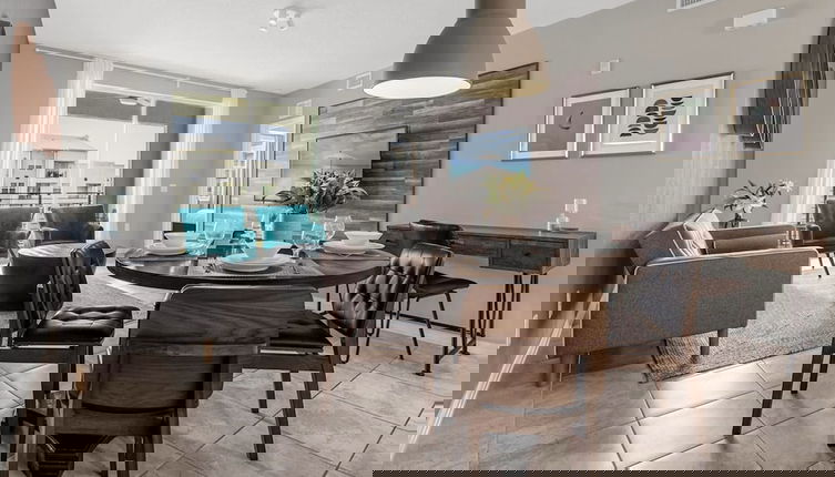 Foto 1 - Upstay - Modern Condo With Gorgeous Patio Views