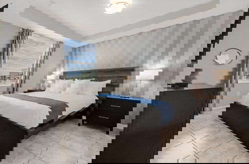 Foto 13 - Upstay - Modern Condo With Gorgeous Patio Views