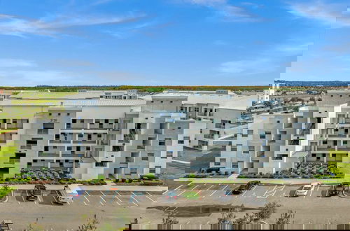 Foto 5 - Upstay - Modern Condo With Gorgeous Patio Views