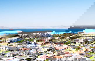 Foto 3 - Luxurious Villa w Sea City Views Splendor Views