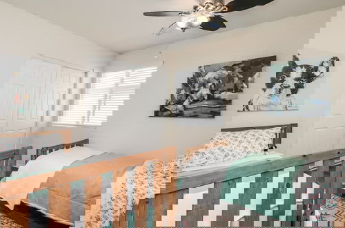 Photo 2 - Scottsdale Kierland 3 Bdrm With Sparkling Pool!