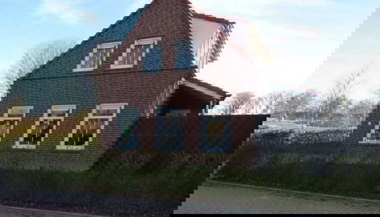 Foto 1 - Lush Holiday Home With Sauna