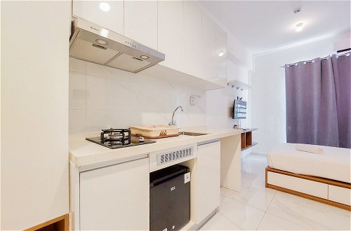 Photo 5 - Warm Studio At 38Th Floor Sky House Alam Sutera Apartment