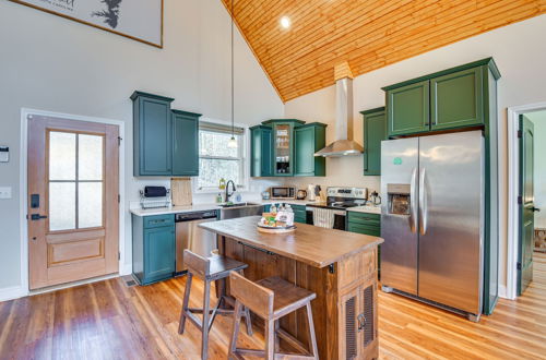 Photo 2 - Lake Hartwell Cottage w/ Boat Dock: Near Clemson