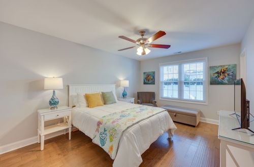 Foto 4 - Townhome w/ 2 Decks: Walk to Ocean