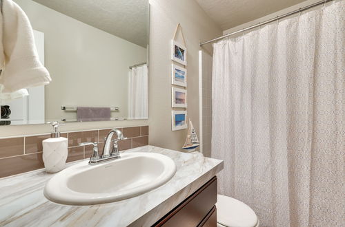 Photo 13 - Inviting Townhome in Boise w/ Community Amenities