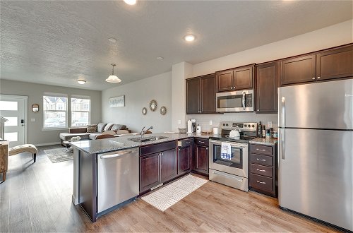 Foto 16 - Inviting Townhome in Boise w/ Community Amenities