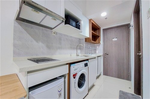 Photo 5 - Simply Look And Comfort 1Br Tamansari Bintaro Mansion Apartment