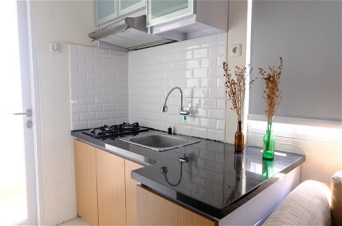 Photo 9 - Modern Look 2Br At Apartment Parahyangan Residence