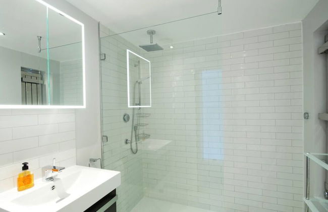 The Oars - Riverfront Property - From 300 Per Night - Foto 5