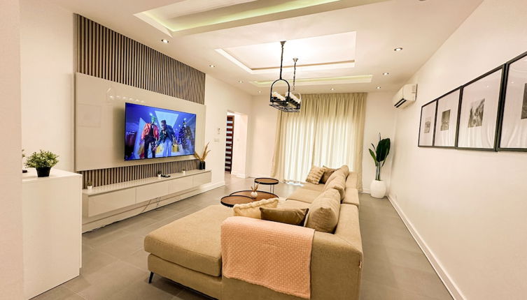 Photo 1 - George Residence - Victoria Island