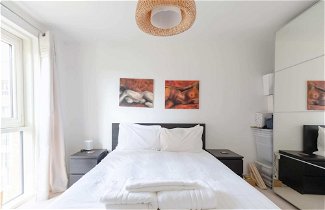 Photo 1 - Stunning 1bedroom Flat W/balcony - Surrey Quays