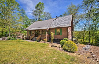 Foto 1 - Cozy Trenton Cabin w/ Spa ~15 Mi to Lookout Mtn