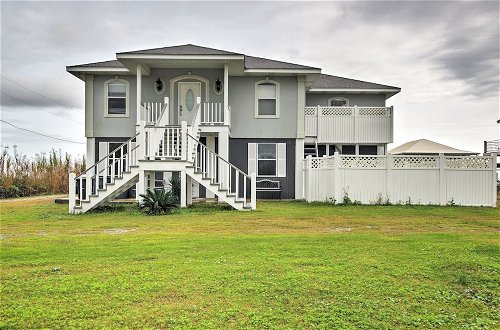 Foto 33 - Waterfront Slidell Home w/ Boat Dock & Canal View