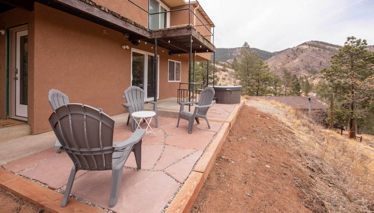 Photo 1 - Green Mountain Falls Apt w/ Mountain View, Hot Tub