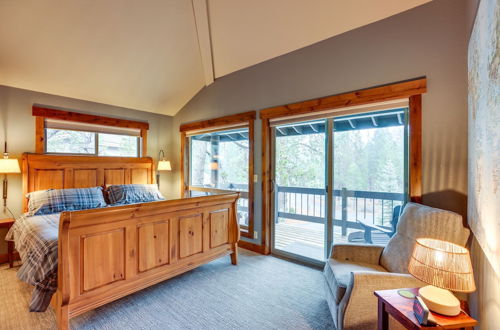 Photo 9 - Sunriver Vacation Rental w/ Resort Amenities