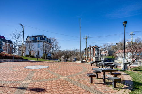 Photo 5 - Cozy Cincinnati Vacation Rental, Walk to Park