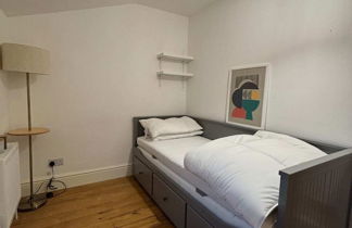 Foto 1 - Stylish 2BD House W/private Garden - Brockley