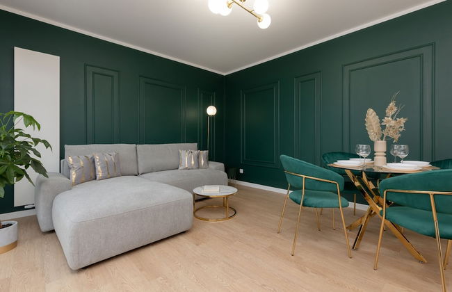 Dark Green Apartment by Renters - Foto 1