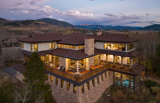 Photo 1 - Topaz Estate by Avantstay Luxe Home, Pool + View