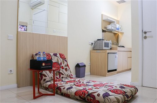 Photo 10 - Minimalist 1Br Apartment Parahyangan Residence